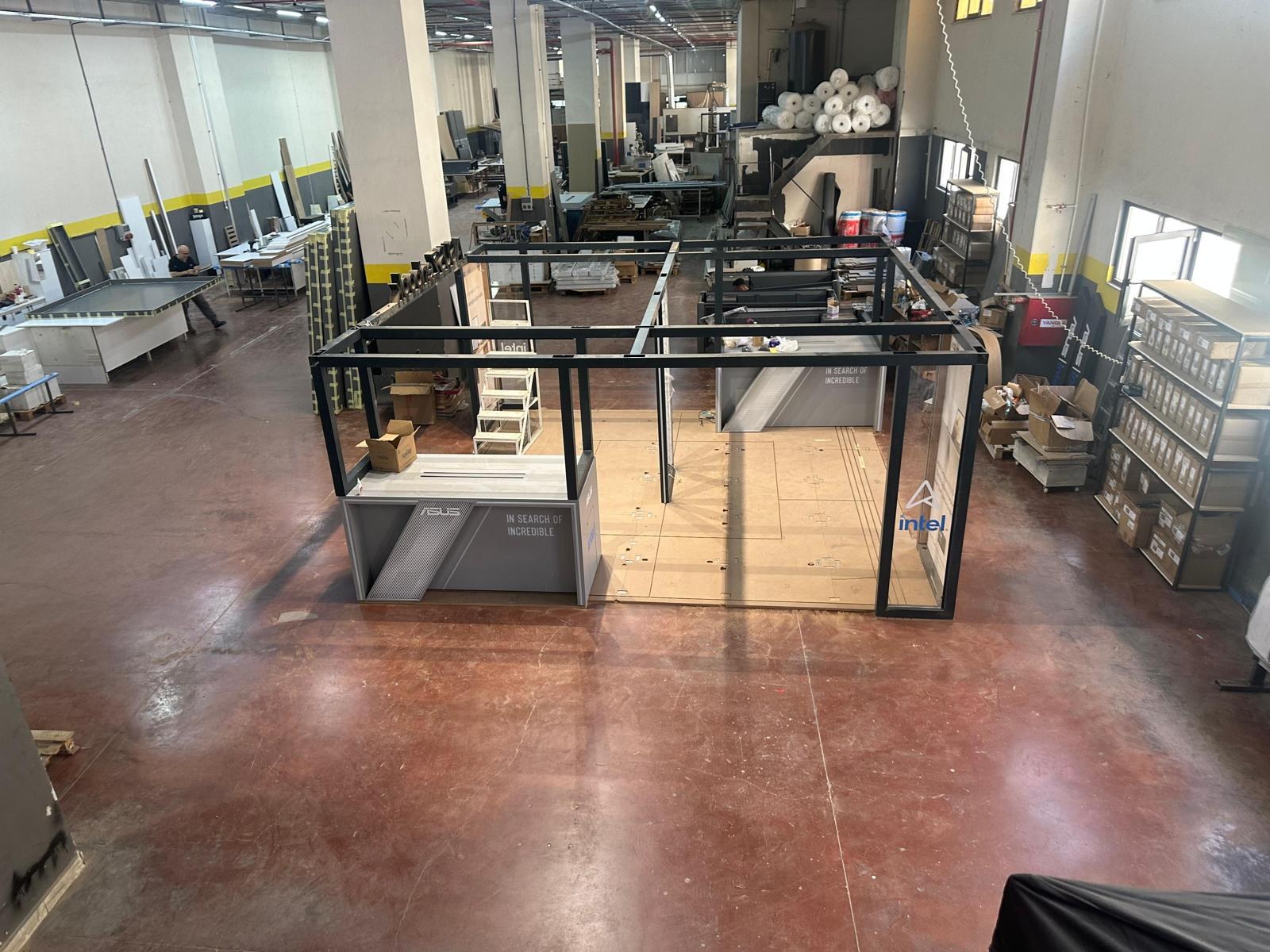 VAV Grup exhibition stand assembly area